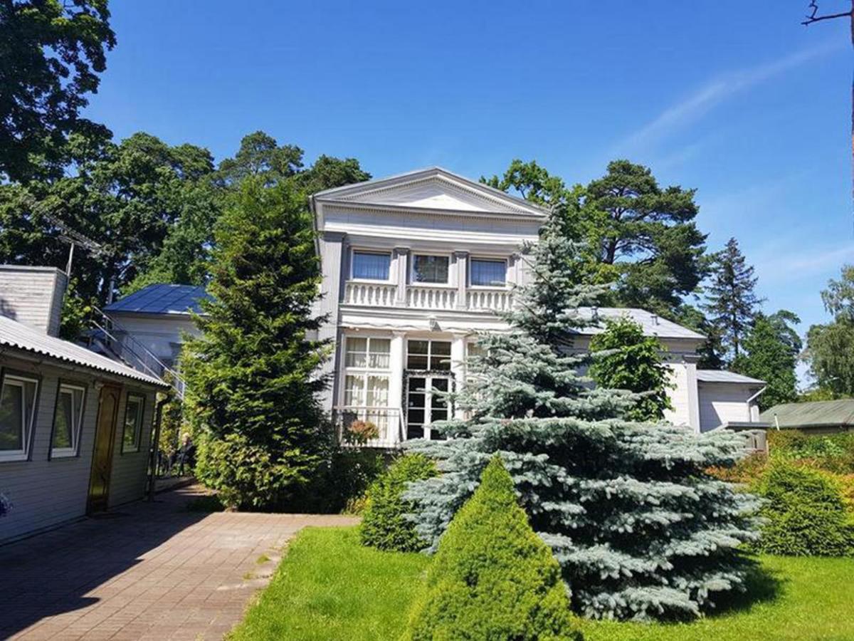 Room In Bb - Valensija - Suite For Two In Nice Hotel Jurmala Ngoại thất bức ảnh