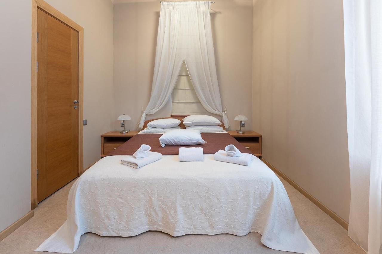 Room In Bb - Valensija - Suite For Two In Nice Hotel Jurmala Ngoại thất bức ảnh